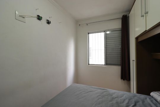 Quarto 2 de apartamento à venda com 2 quartos, 49m² em Cidade São Jorge, Santo André