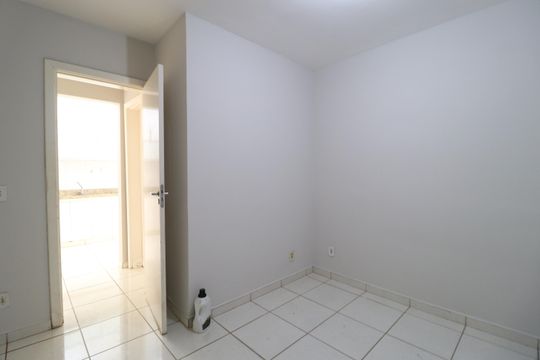 Quarto 2 de apartamento para alugar com 2 quartos, 50m² em Chácaras Tubalina E Quartel, Uberlândia