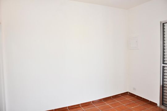 Quarto de casa para alugar com 1 quarto, 30m² em Vila Itaberaba, São Paulo