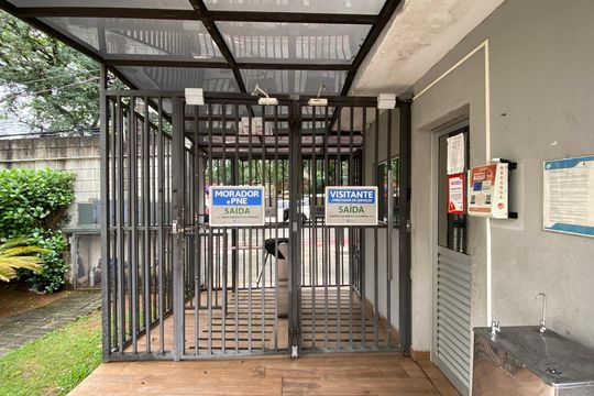 Fachada de apartamento à venda com 3 quartos, 64m² em Parque Continental, Osasco