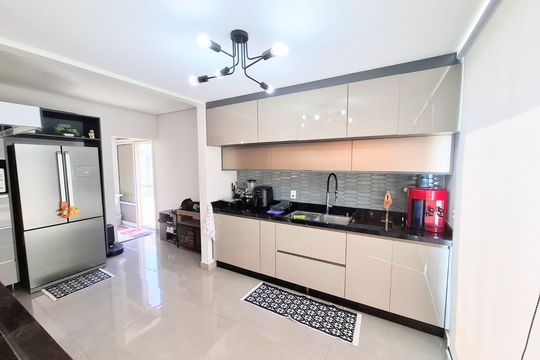 Cozinha de casa de condomínio para alugar com 3 quartos, 130m² em Betel, Paulínia