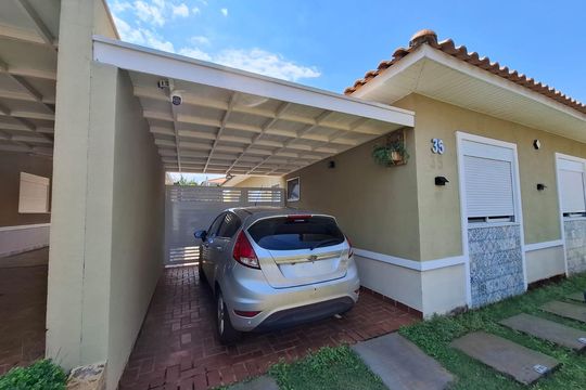 Fachada de casa de condomínio para alugar com 3 quartos, 130m² em Betel, Paulínia