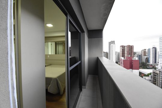 Sacada de kitnet/studio à venda com 1 quarto, 35m² em Centro, Curitiba