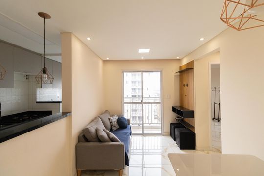 Apartamento à venda com 2 quartos, 46m² em Vila Carmosina, São Paulo