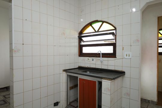 Cozinha de casa para alugar com 2 quartos, 100m² em Cidade Antônio Estêvão de Carvalho, São Paulo