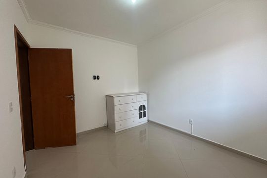 Quarto 2 de casa para alugar com 2 quartos, 50m² em Vila Boa Vista, Barueri