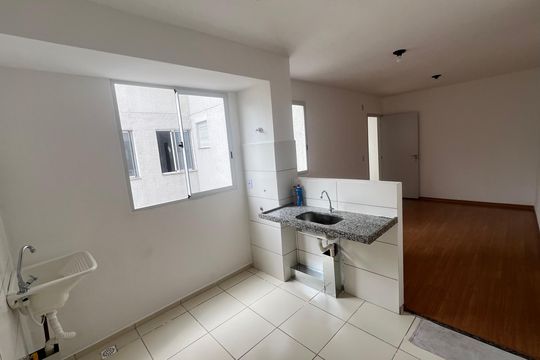 Cozinha de apartamento para alugar com 2 quartos, 42m² em Bom Jesus, Contagem