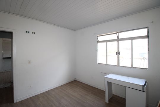 Quarto 1 de casa para alugar com 1 quarto, 60m² em Guaianases, São Paulo