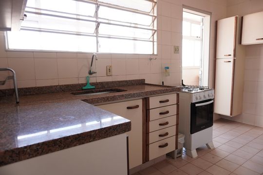 Cozinha de apartamento para alugar com 2 quartos, 102m² em Nucleo Residencial Silvio Vilari, São Carlos