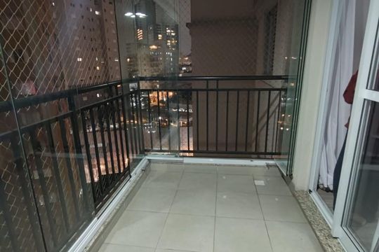 Varanda de apartamento à venda com 2 quartos, 60m² em Centro, Osasco