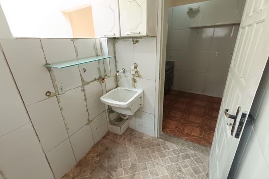 Área de serviço de casa para alugar com 4 quartos, 120m² em São Francisco, Niterói