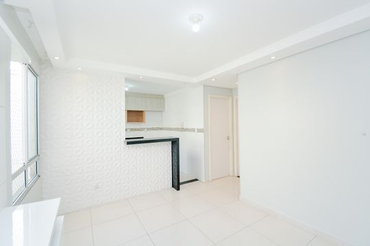 Sala de apartamento para alugar com 2 quartos, 45m² em Vila Alzira, Guarulhos