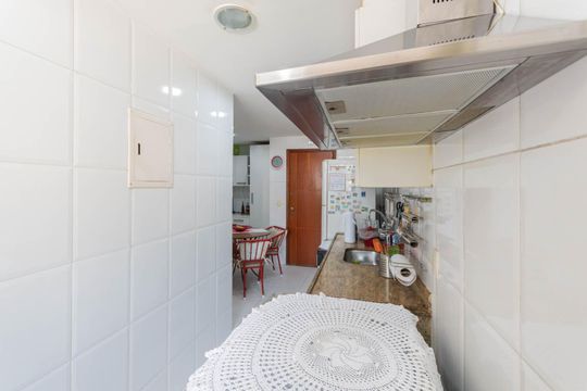 Cozinha de apartamento à venda com 3 quartos, 157m² em Tijuca, Rio de Janeiro