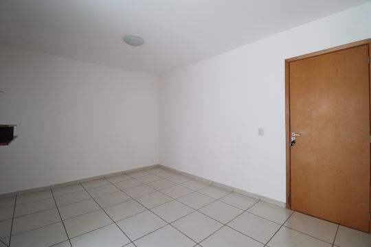 Sala de apartamento para alugar com 2 quartos, 60m² em Presidente Roosevelt, Uberlândia