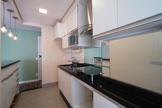 Cozinha de apartamento para alugar com 2 quartos, 66m² em Bela Vista, São Paulo