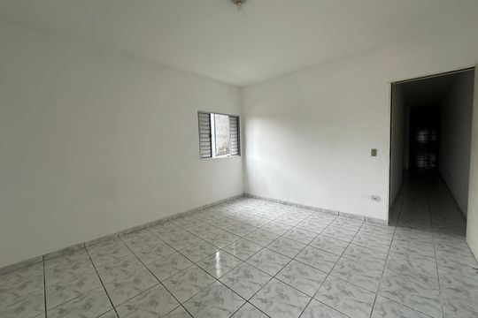Quarto 2 de casa para alugar com 2 quartos, 70m² em Jardim Regina Alice, Barueri