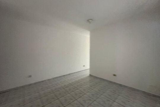 Casa para alugar com 2 quartos, 70m² em Jardim Regina Alice, Barueri