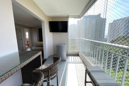 Varanda de apartamento para alugar com 2 quartos, 84m² em Jardim das Vertentes, São Paulo