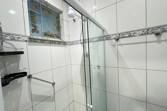 Banheiro da Suíte de casa para alugar com 4 quartos, 150m² em Ricardo de Albuquerque, Rio de Janeiro