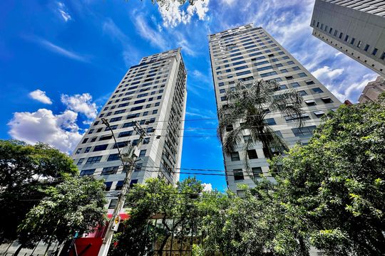 Fachada  de apartamento para alugar com 1 quarto, 74m² em Jardim das Acacias, São Paulo