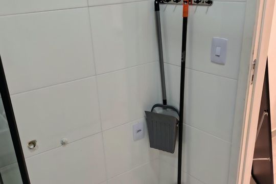 Banheiro de kitnet/studio à venda com 1 quarto, 34m² em Tijuca, Rio de Janeiro