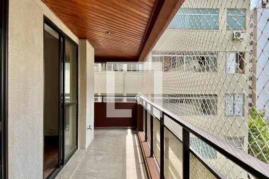 Varanda de apartamento à venda com 4 quartos, 186m² em Santa Cecilia, São Paulo
