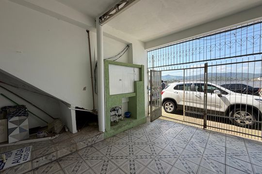 Garagem de casa para alugar com 3 quartos, 80m² em Jardim Bertioga, Várzea Paulista