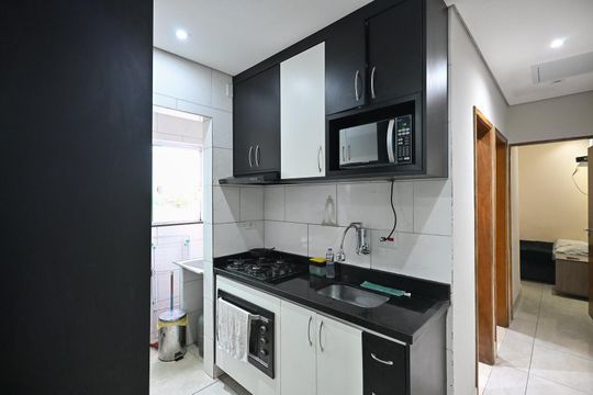 Cozinha de casa para alugar com 2 quartos, 50m² em Parque Pinheiros, Taboão da Serra