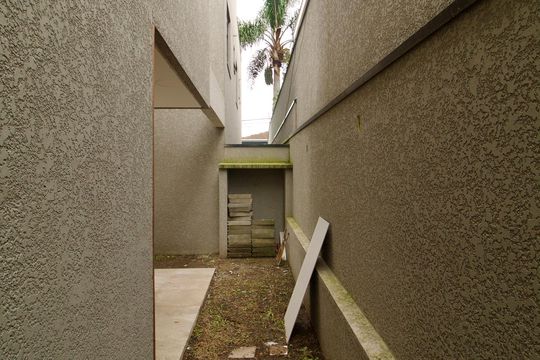 Quintal de casa de condomínio à venda com 3 quartos, 189m² em Bacacheri, Curitiba