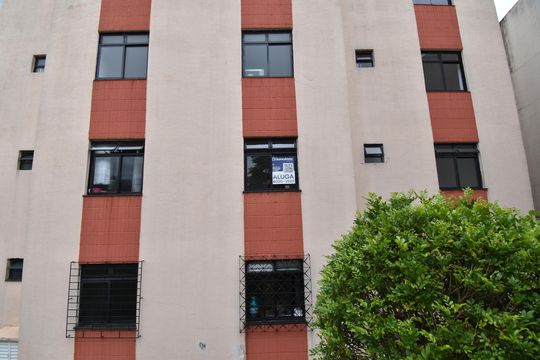 Placa de apartamento para alugar com 3 quartos, 55m² em Cidade Jardim, São José dos Pinhais