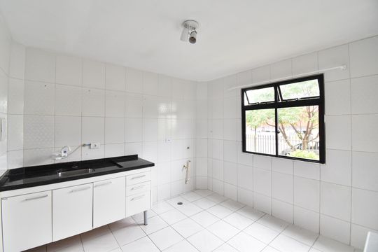 Cozinha de apartamento para alugar com 3 quartos, 55m² em Cidade Jardim, São José dos Pinhais