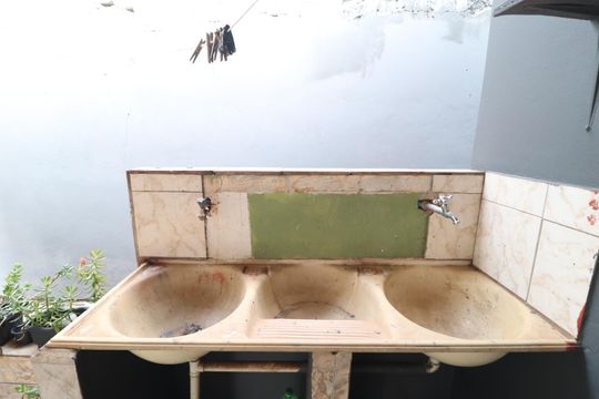 Área de Serviço de casa para alugar com 3 quartos, 240m² em Jardim das Palmeiras, Uberlândia