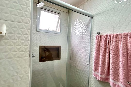 Banheiro Social de apartamento à venda com 2 quartos, 68m² em Vila Fatima, Guarulhos