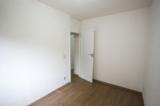 Quarto 1 de apartamento à venda com 2 quartos, 44m² em Taquara, Rio de Janeiro