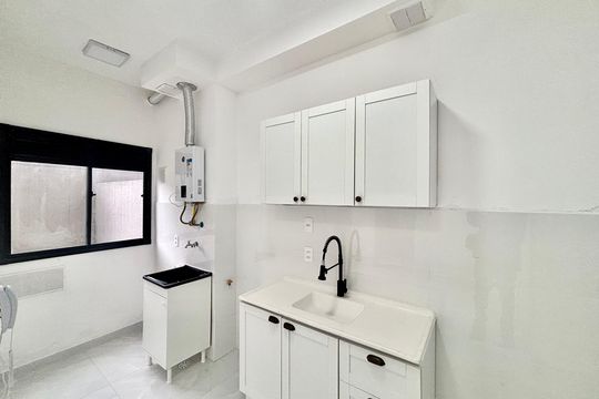 Cozinha de apartamento para alugar com 2 quartos, 58m² em Vila Campanela, São Paulo