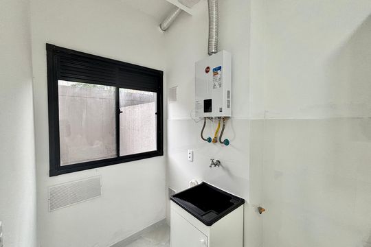 Área de Serviço de apartamento para alugar com 2 quartos, 58m² em Vila Campanela, São Paulo