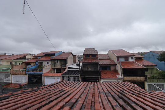 Vista do Quarto 2 de casa para alugar com 2 quartos, 125m² em Jardim Rina, Santo André