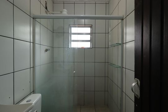 Banheiro de casa para alugar com 2 quartos, 125m² em Jardim Rina, Santo André