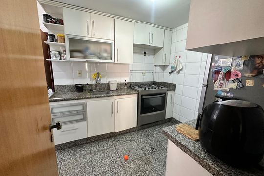 Apartamento à venda com 4 quartos, 108m² em Buritis, Belo Horizonte