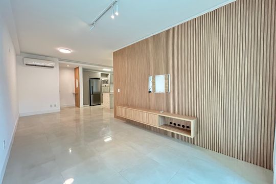 Apartamento para alugar com 3 quartos, 129m² em João Paulo, Florianópolis