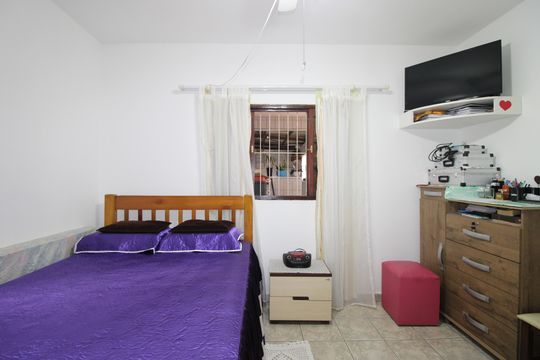 Quarto 2 de casa à venda com 3 quartos, 273m² em Jardim Dalmo, São Paulo