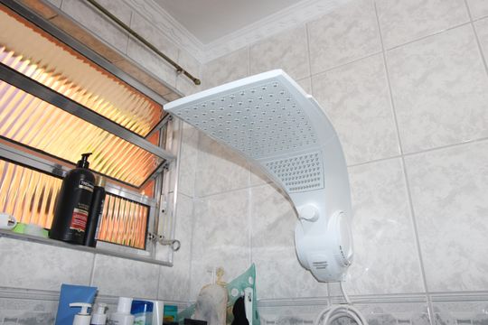 Banheiro 2 de casa à venda com 3 quartos, 273m² em Jardim Dalmo, São Paulo
