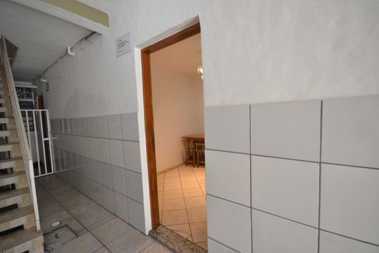 Entrada da casa de casa para alugar com 1 quarto, 25m² em Rio Pequeno, São Paulo