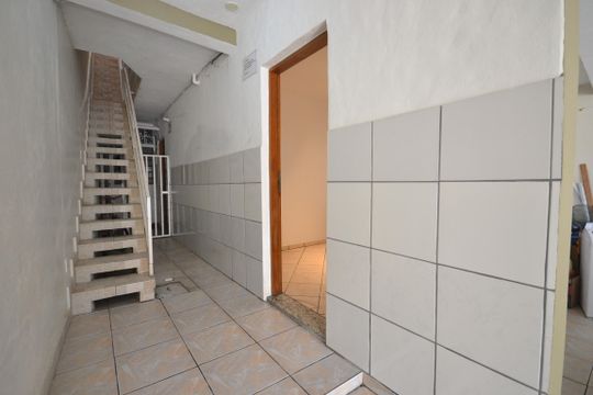 Entrada da casa de casa para alugar com 1 quarto, 25m² em Rio Pequeno, São Paulo