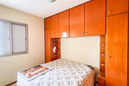 Apartamento à venda com 2 quartos, 52m² em Vila Santana, São Paulo