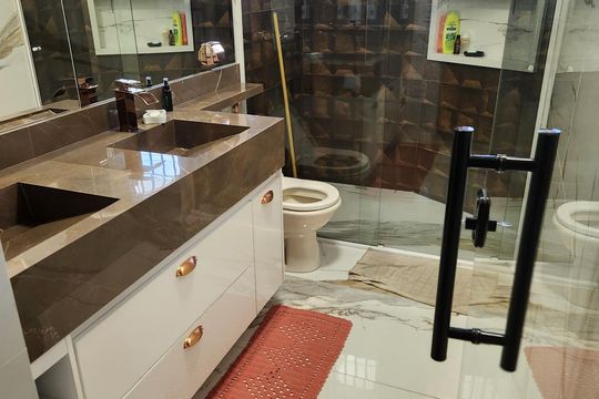 Banheiro 1 de casa à venda com 2 quartos, 242m² em Jardim Las Vegas, Santo André