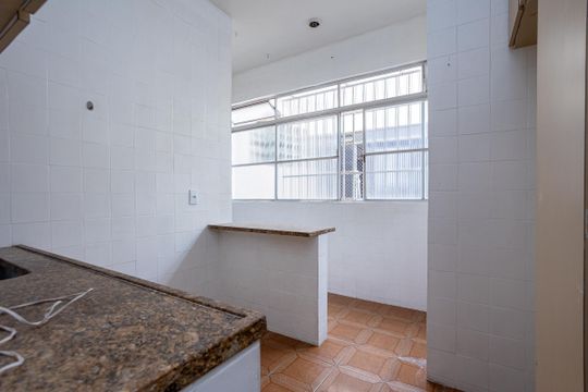Cozinha de apartamento para alugar com 3 quartos, 77m² em Vila Paris, Belo Horizonte