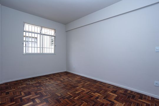 Sala de apartamento para alugar com 3 quartos, 77m² em Vila Paris, Belo Horizonte
