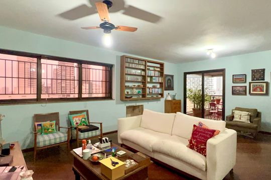 Sala de apartamento à venda com 3 quartos, 173m² em Alto de Pinheiros, São Paulo