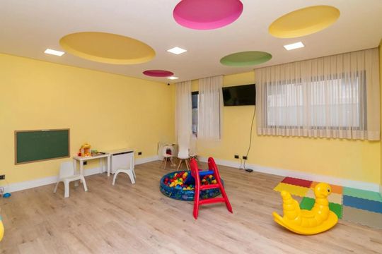 Área comum - Brinquedoteca de apartamento para alugar com 3 quartos, 152m² em São Francisco, Curitiba